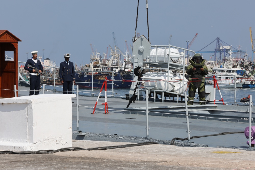 US, Ghana, Morocco Special Forces demonstrate maritime assault and explosive chemical attack operations at African Lion 2025