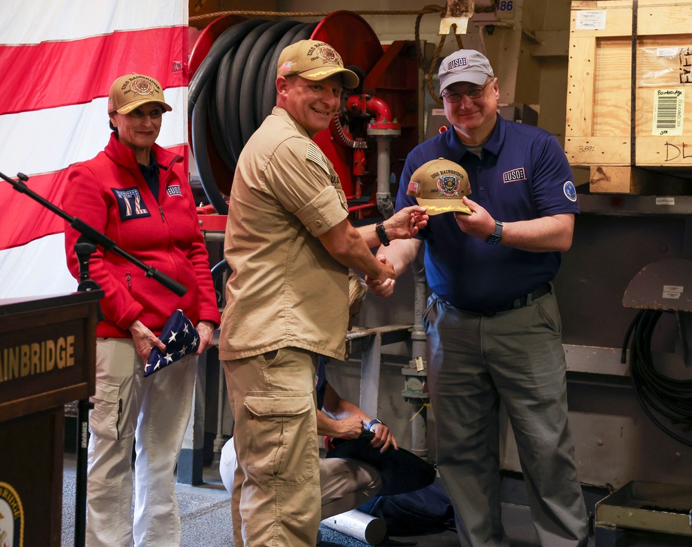 USS Bainbridge (DDG 96) Opens Onboard USO Center