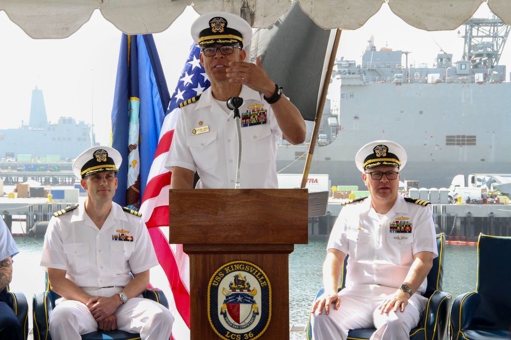 USS Kingsville (LCS 36) Conducts Change of Command