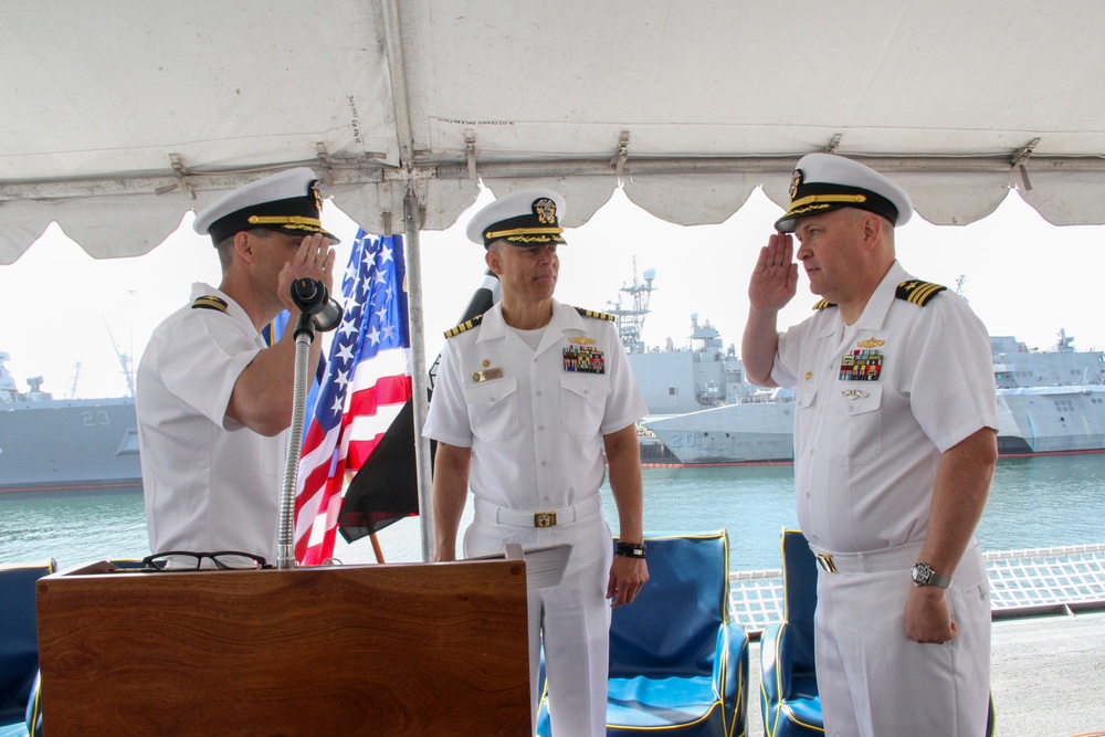 USS Kingsville (LCS 36) Conducts Change of Command