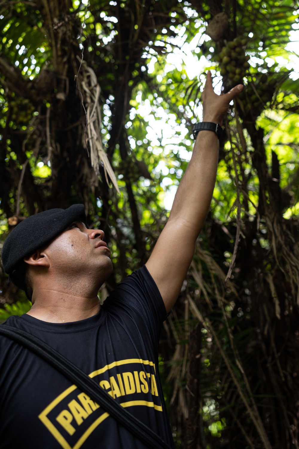 U.S. Marines with 1st Battalion 25th Marine Regiment train for jungle survival training