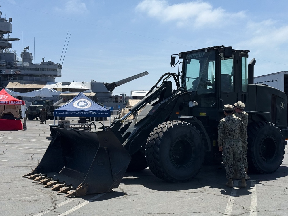 Seabees from NMCB-4 and UCT-2 Showcase Naval Construction Capabilities During Fleet Week 2025 Kickoff