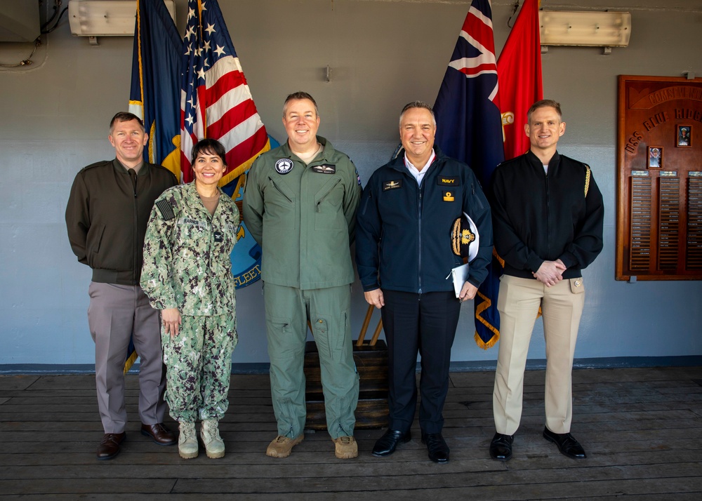 C7F Hosts Staff Talks with NZDF Aboard Blue Ridge