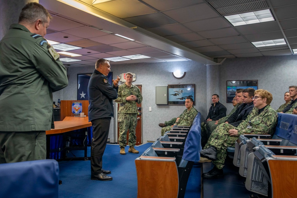 C7F Hosts Staff Talks with NZDF Aboard Blue Ridge