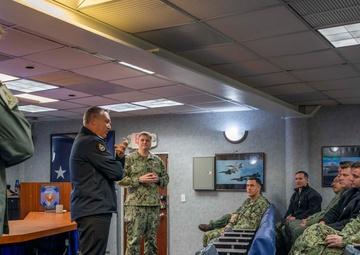 C7F Hosts Staff Talks with NZDF Aboard Blue Ridge