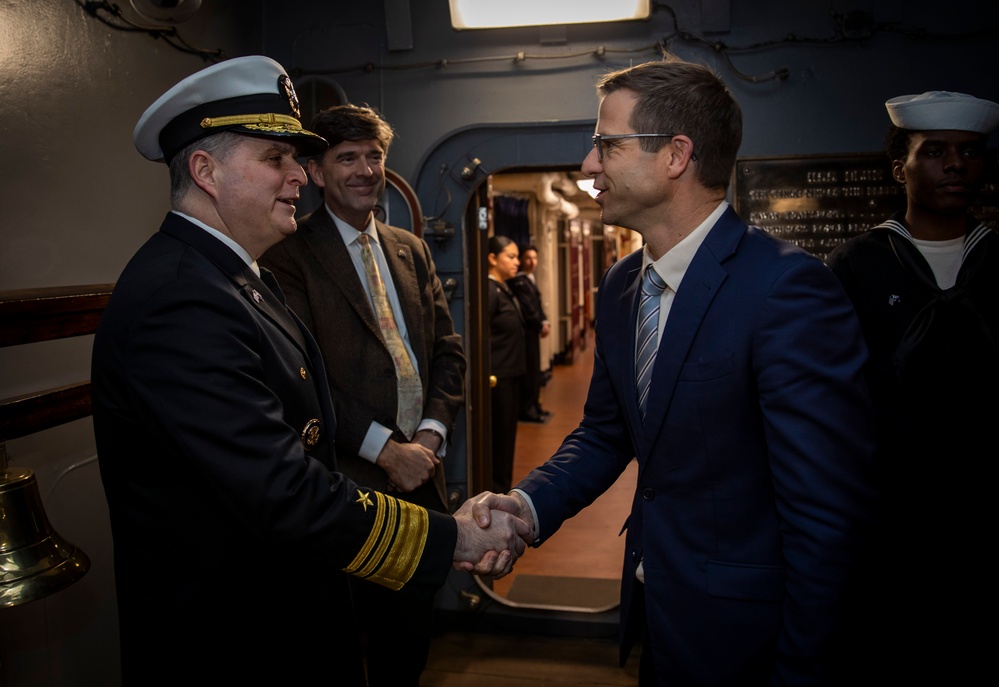 C7F Hosts Reception Aboard Blue Ridge