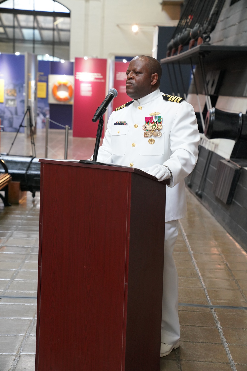 &quot;With Change Brings Opportunity&quot;: Capt. Daniel Schmitt Takes Command of NAVFAC Washington