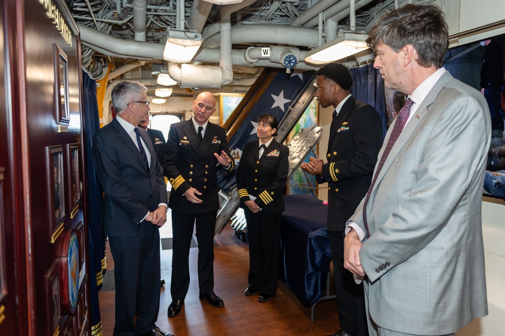 Distinguished visitors tour USS Blue Ridge (LCC19)
