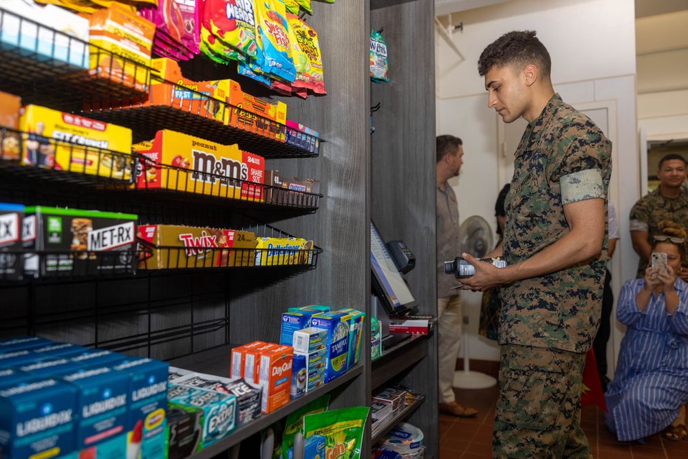 Marine Corps Exchange Marine Mini Mart Grand Opening on Camp H.M. Smith