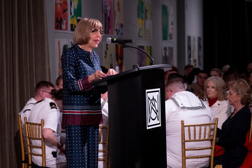 FWNY25: U.S. service members and club members attend dinner at the National Arts Club