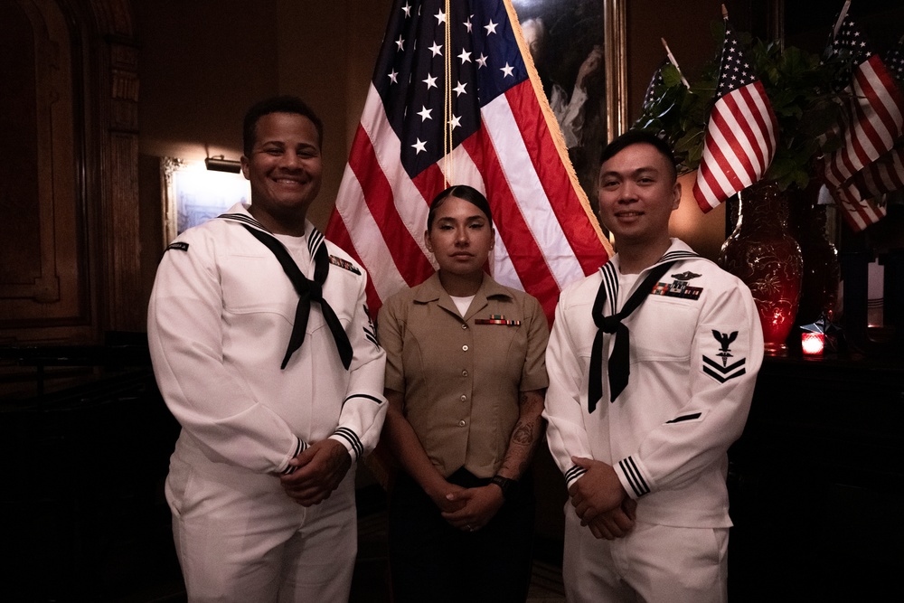 FWNY25: U.S. service members and club members attend dinner at the National Arts Club
