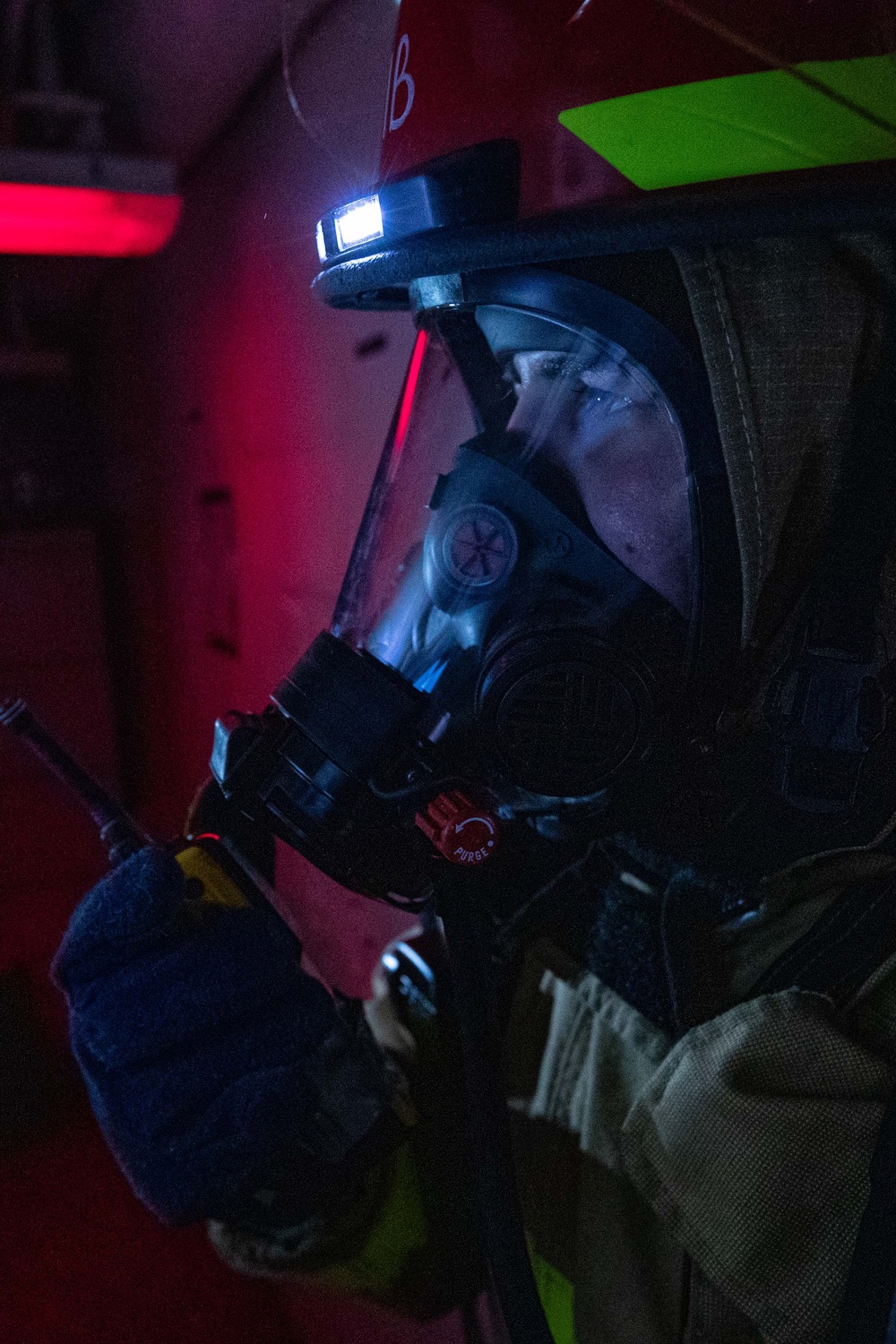 Sailors aboard USS George Washington conduct damage control drills