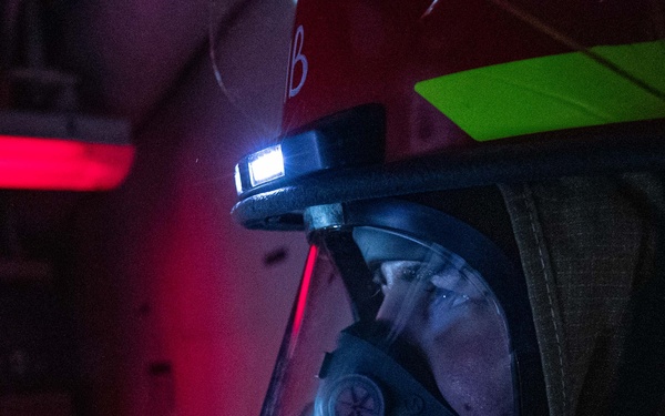 Sailors aboard USS George Washington conduct damage control drills