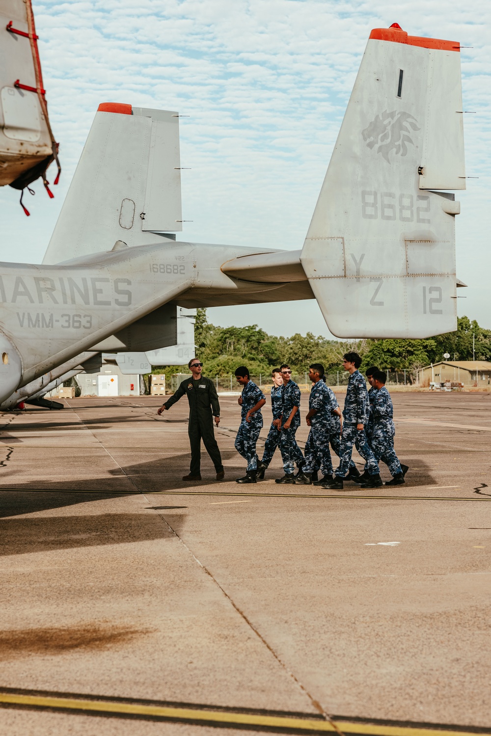 MRF-D 25.3: U.S. Marines host Osprey tour for Australian Air Force Cadets