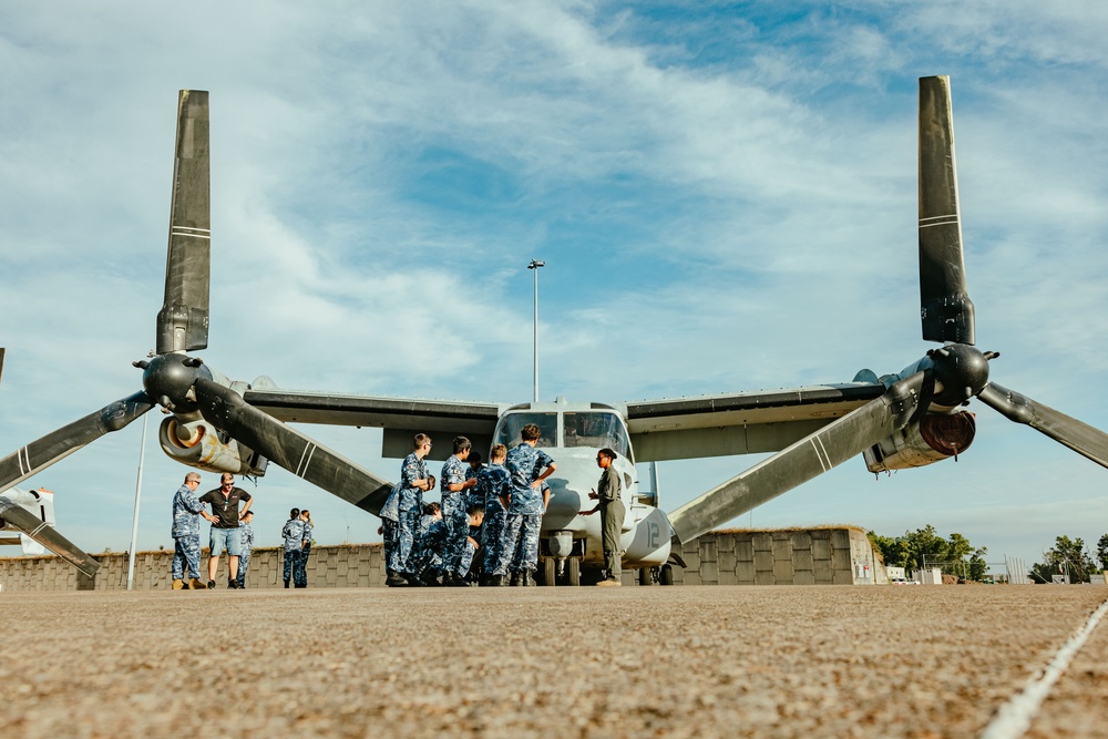 MRF-D 25.3: U.S. Marines host Osprey tour for Australian Air Force Cadets