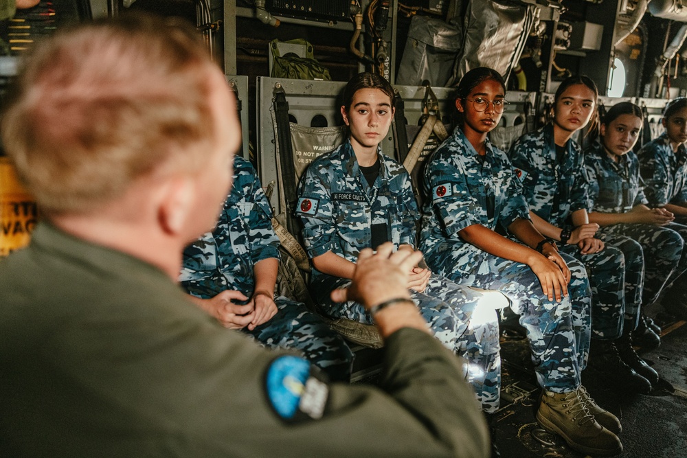 MRF-D 25.3: U.S. Marines host Osprey tour for Australian Air Force Cadets