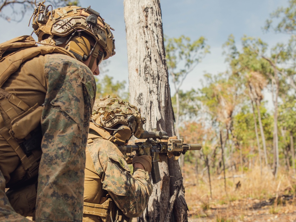 MRF-D 25.3: 2nd Bn., 1st Marines conducts live-fire ranges during Predator’s Walk