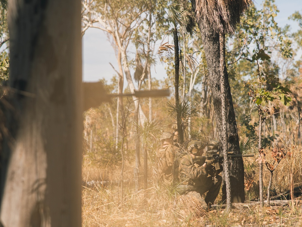 MRF-D 25.3: 2nd Bn., 1st Marines conducts live-fire ranges during Predator’s Walk