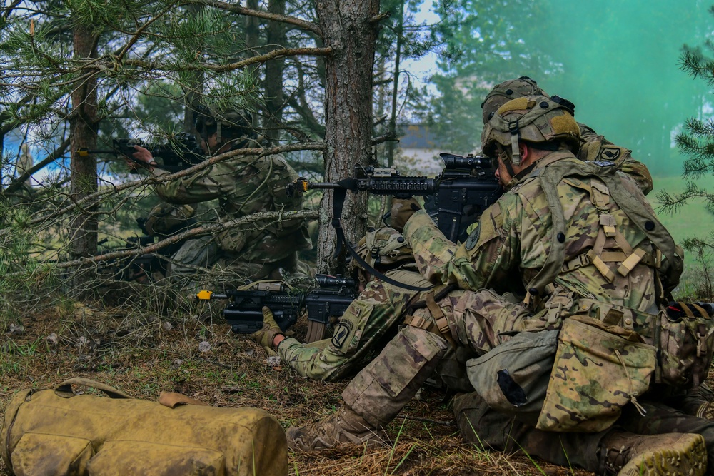 Swift Response 2025: 173rd Airborne Brigade and French soldiers conduct a Military Operation on Urban Terrain