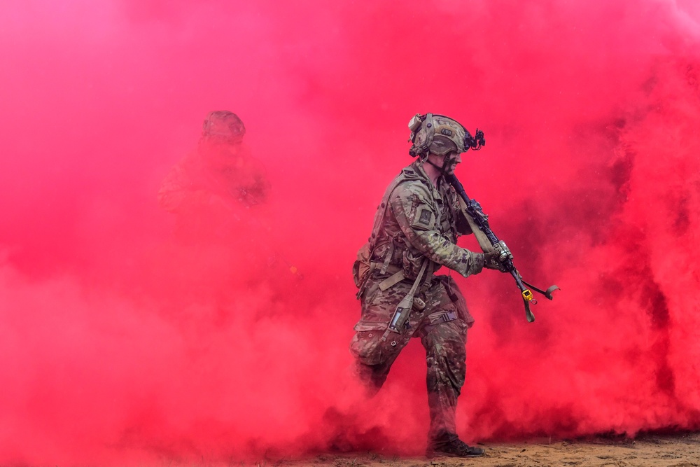 Swift Response 2025: 173rd Airborne Brigade and French soldiers conduct a Military Operation on Urban Terrain