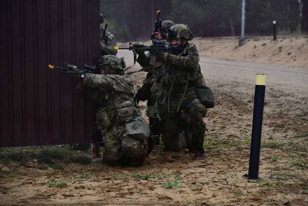 Swift Response 2025: 173rd Airborne Brigade and French soldiers conduct a Military Operation on Urban Terrain
