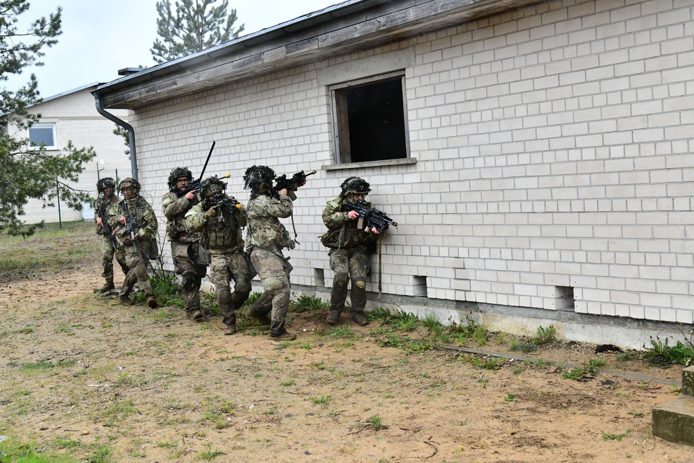 Swift Response 2025: 173rd Airborne Brigade and French soldiers conduct a Military Operation on Urban Terrain