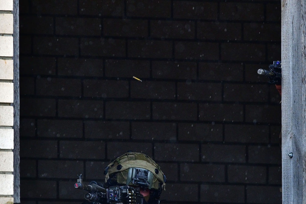 Swift Response 2025: 173rd Airborne Brigade and French soldiers conduct a Military Operation on Urban Terrain