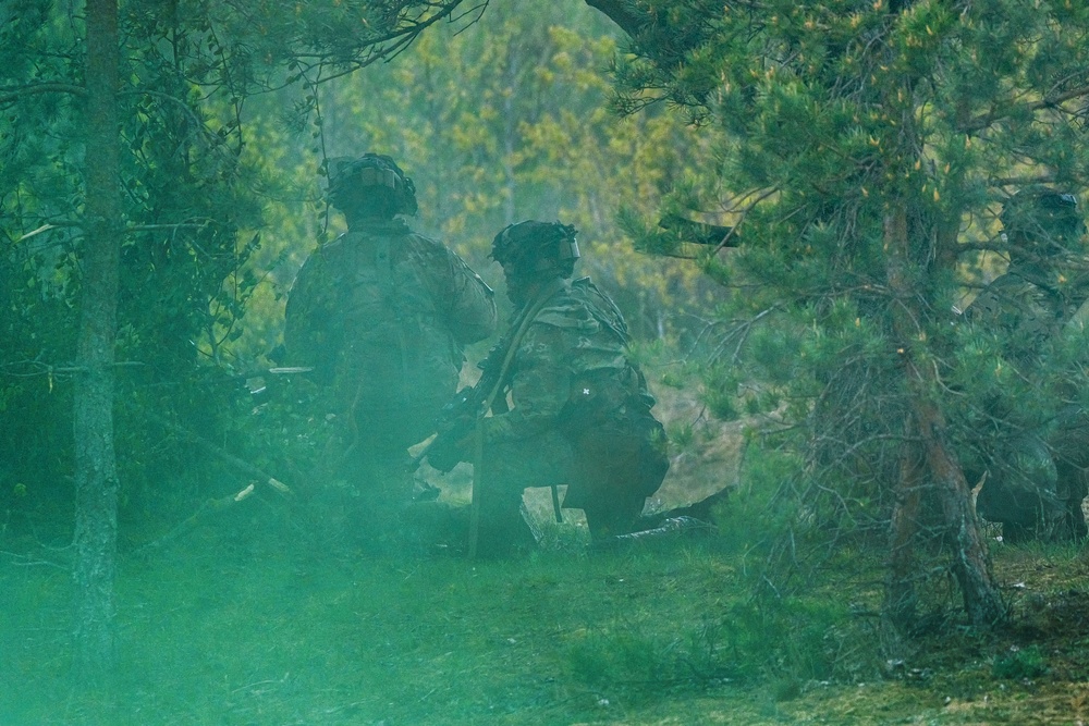 Swift Response 2025: 173rd Airborne Brigade and French soldiers conduct a Military Operation on Urban Terrain