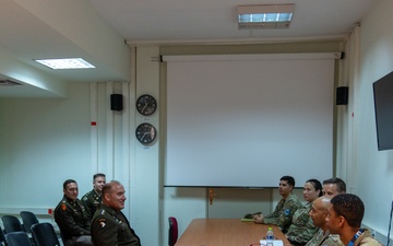 Forces Command commander visits NATO unit in Greece