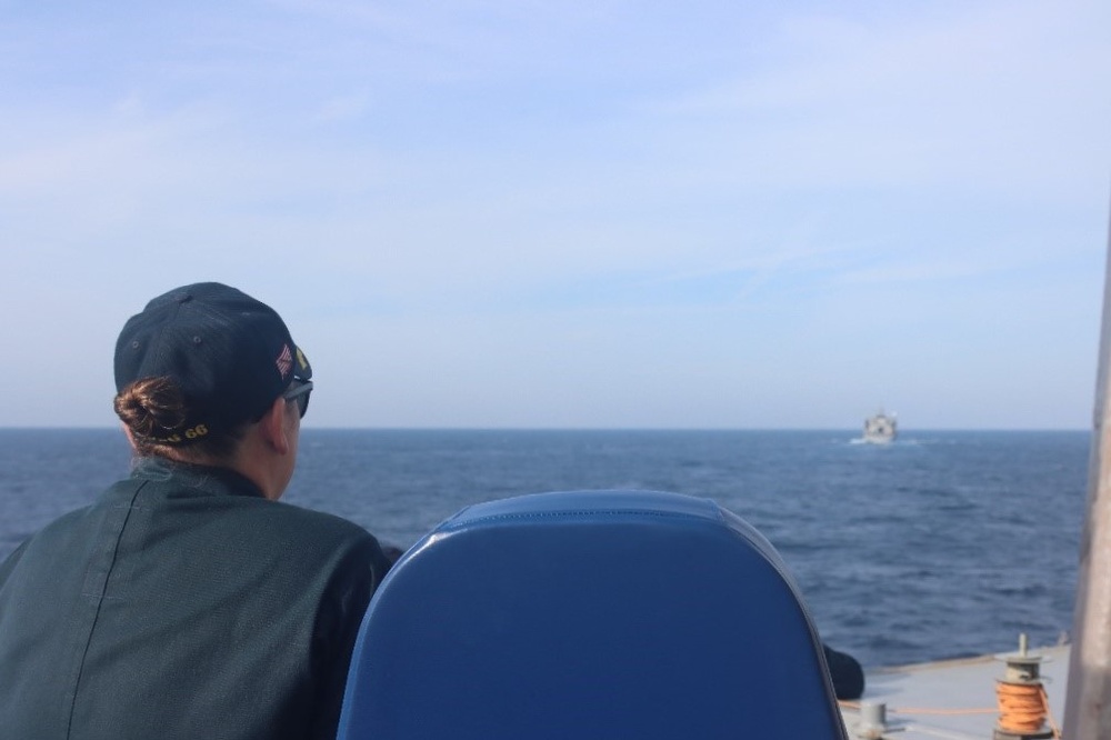 USS Gonzalez (DDG 66) Replenishment-at-Sea with USNS Supply (T-AOE-6)