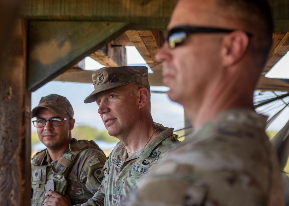 Illinois ARNG leaders visit troops in the Horn of Africa