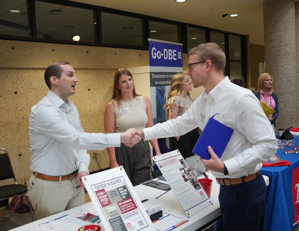 Nashville District highlights contracting opportunities at small business event