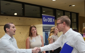 Nashville District highlights contracting opportunities at small business event