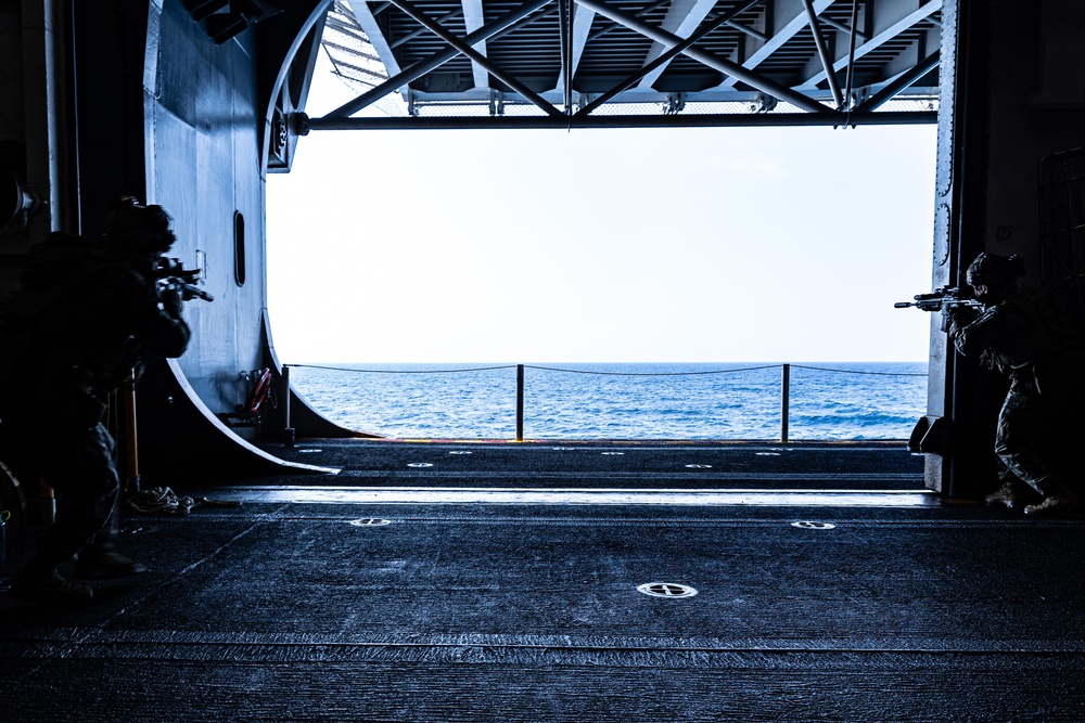 22nd MEU | BLT 3/6 Conducts Weapon Maneuverability Drills Aboard USS Iwo Jima