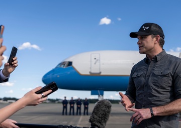 SD Speaks to Members of the Press