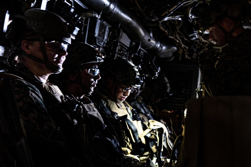 22nd MEU | BLT 3/6 Conducts On/Off Drills aboard USS Iwo Jima