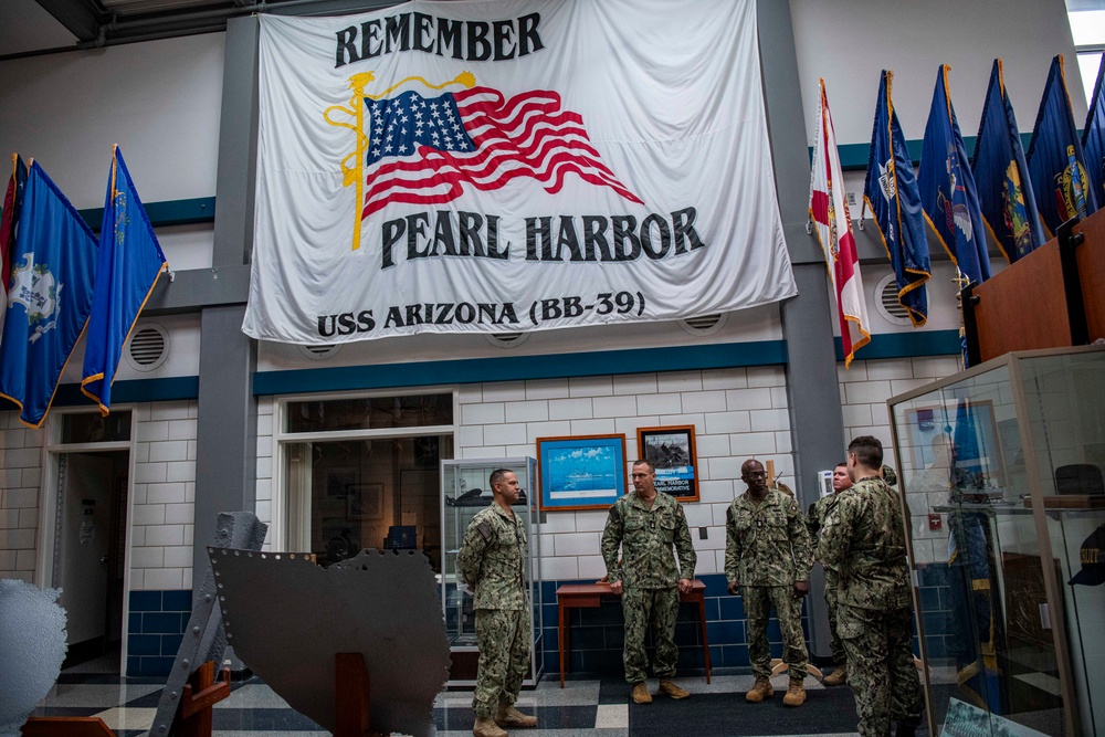 U.S. Pacific Fleet Master Chief Davis Visits U.S. Navy Recruit Training Command