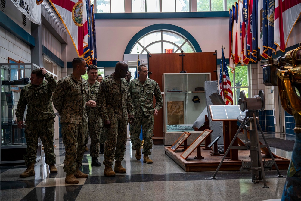 U.S. Pacific Fleet Master Chief Davis Visits U.S. Navy Recruit Training Command