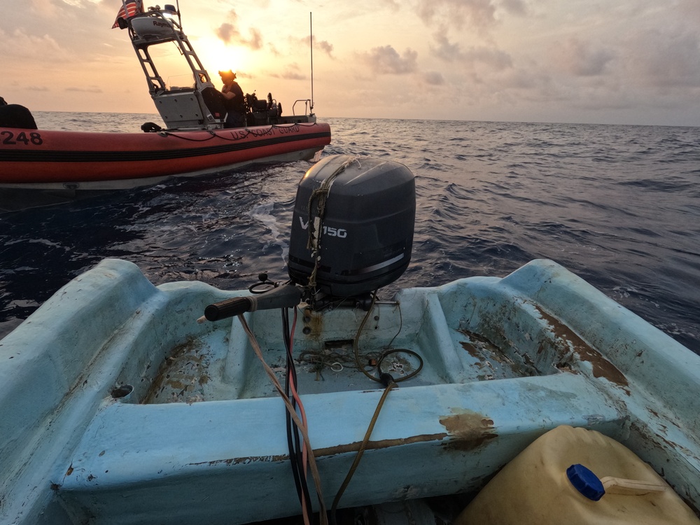 Coast Guard detains 4 Mexican fishermen, seizes 200 pounds of illegally caught fish off Texas coast