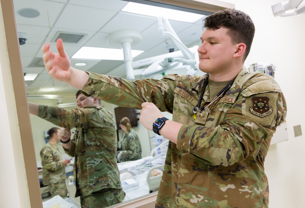 CCND Enlisted Complete Weeklong Critical Care Training