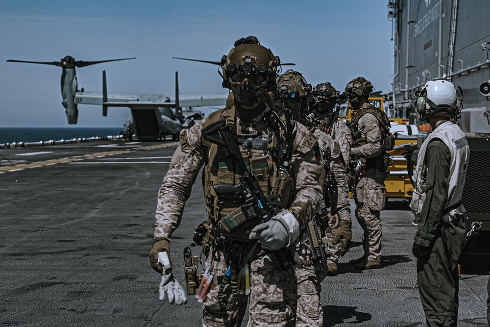 22nd MEU | MSPF Conducts Maritime Interception Operations During ARGMEUEX