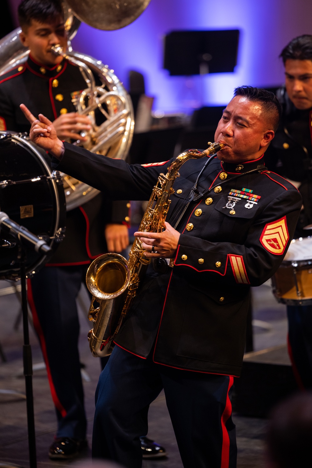 1st MARDIV Band Performs at Cité de la Musique et de la Danse de Soissons, France