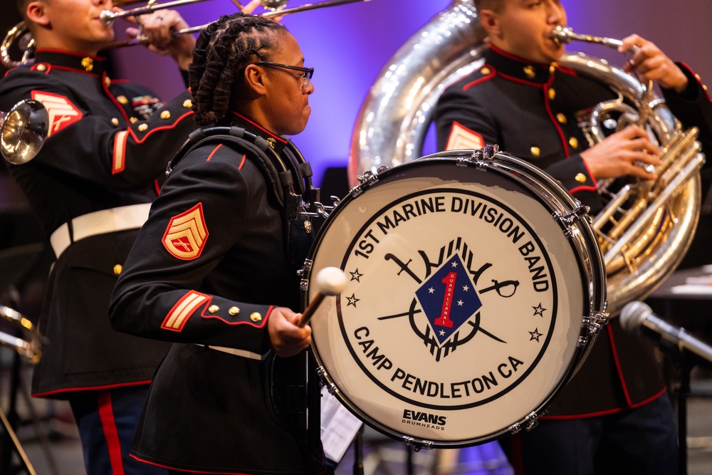 1st MARDIV Band Performs at Cité de la Musique et de la Danse de Soissons, France