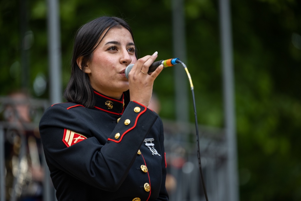 1st MARDIV Band Performs at Chateau-Thierry, France