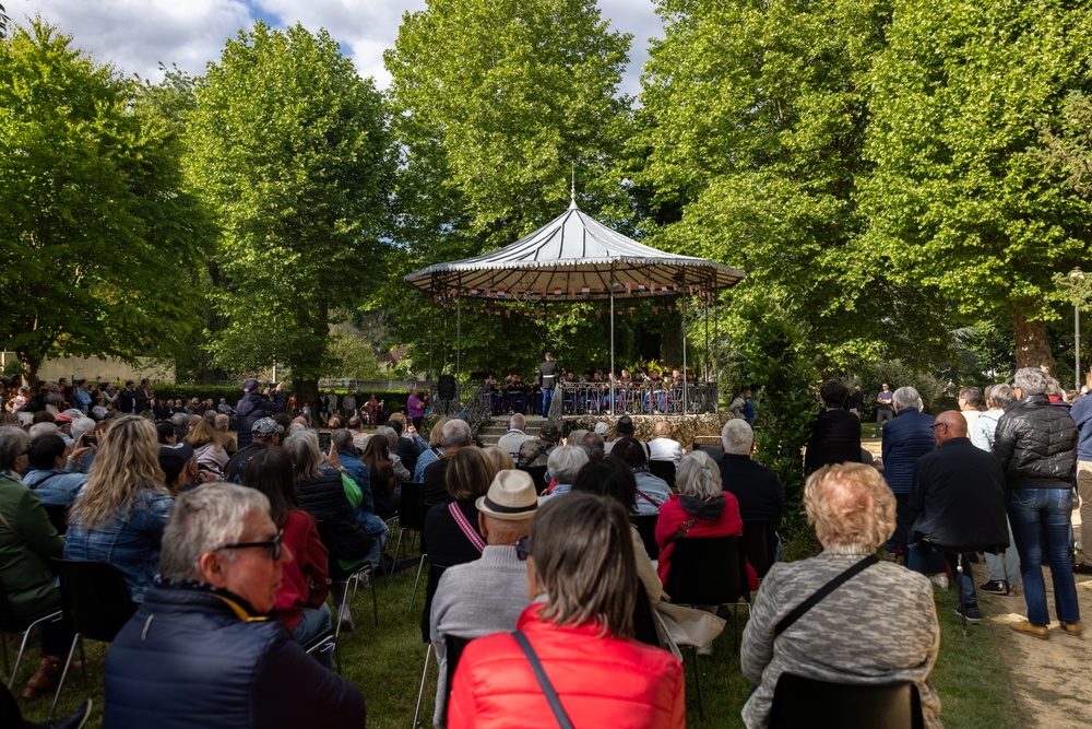 1st MARDIV Band Performs at Chateau-Thierry, France