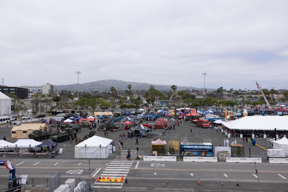 Marines, Sailors display equipment, capabilities during LA Fleet Week