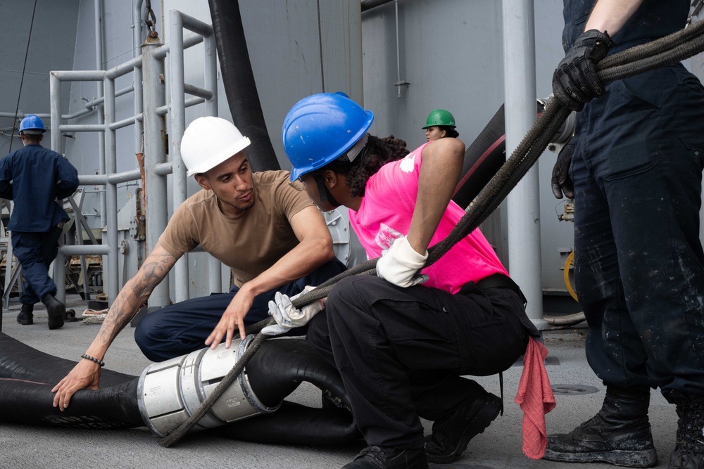 USS America (LHA 6) Conducts Fueling at Sea Training