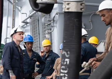 USS America (LHA 6) Conducts Fueling at Sea Training