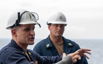 USS America (LHA 6) Conducts Fueling at Sea Training