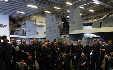 USS America (LHA 6) Conducts Damage Control Training